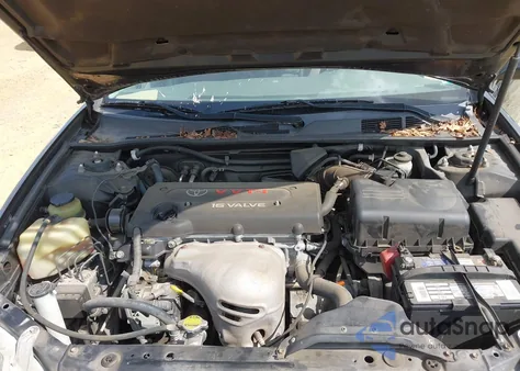 2006 Toyota Camry Le z USA, uszkodzony, nr VIN JTDBE30K763059518